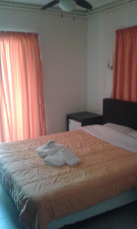 Hotel Ballas Agria Exteriér fotografie